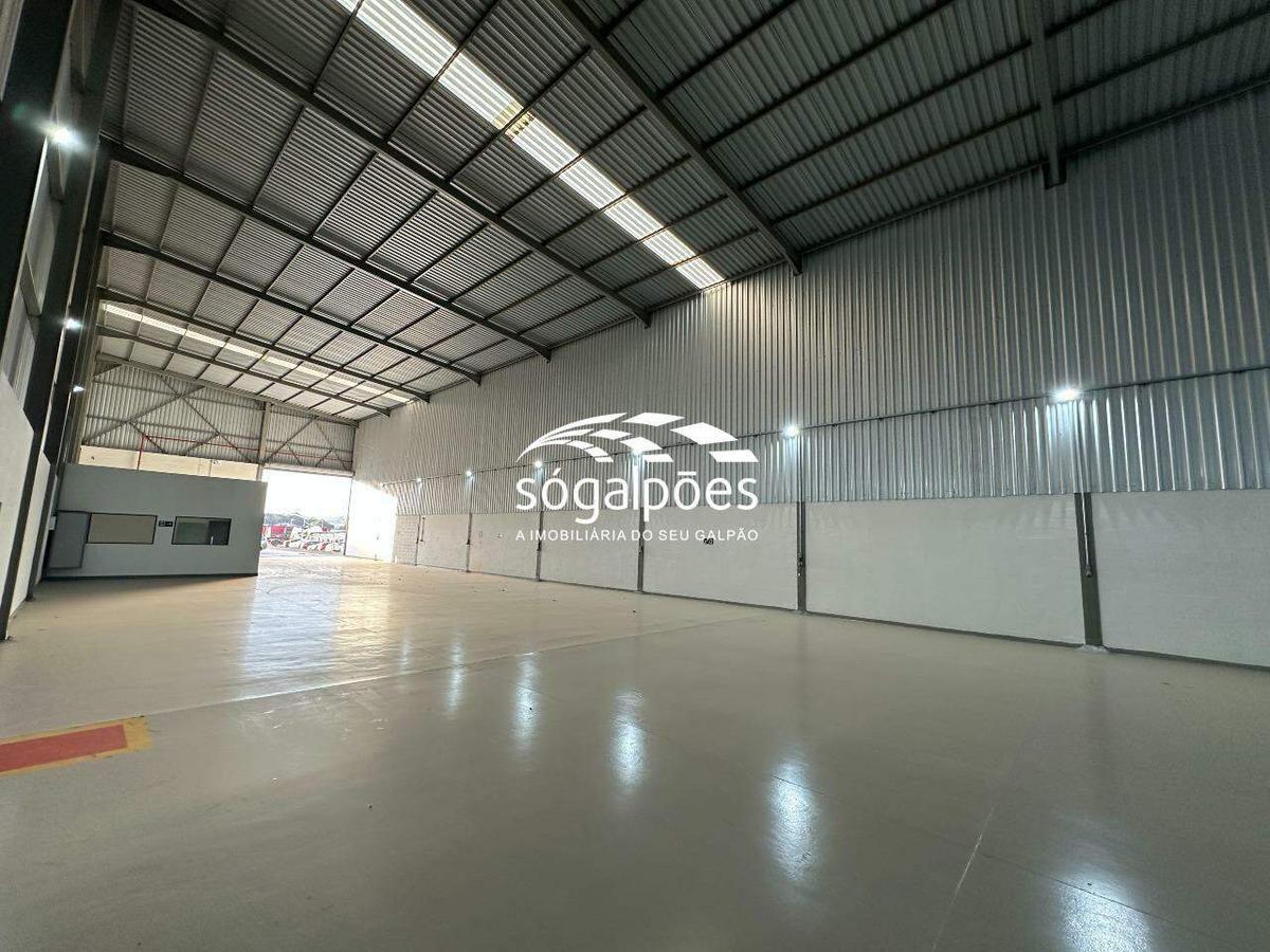 Galpão, Bandeirinhas, 3 Vagas