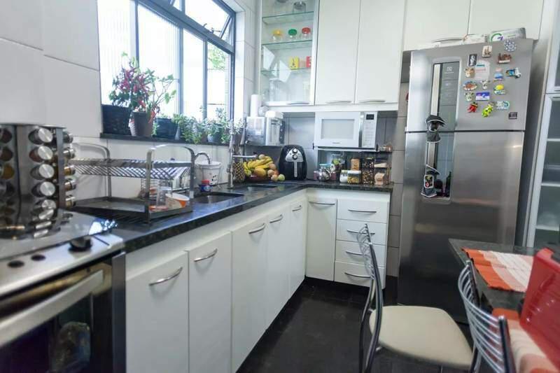 Apartamento, Sion, 4 Quartos, 3 Vagas, 2 Suítes