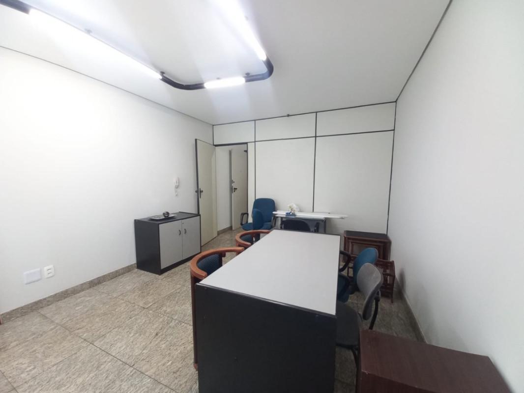 Sala, Lourdes, 0 Quarto, 1 Vaga
