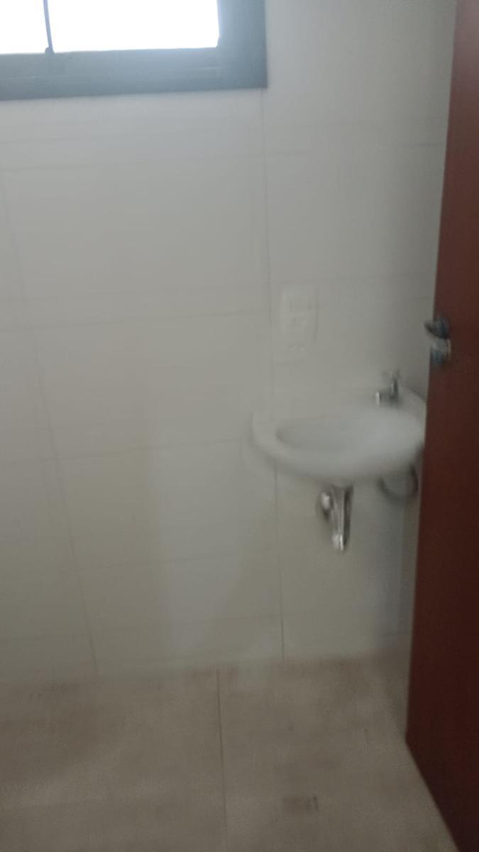 Andar, Castelo, 0 Quarto, 10 Vagas