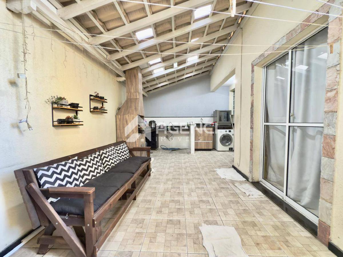 Casa, Cabral, 3 Quartos, 0 Vaga, 1 Suíte