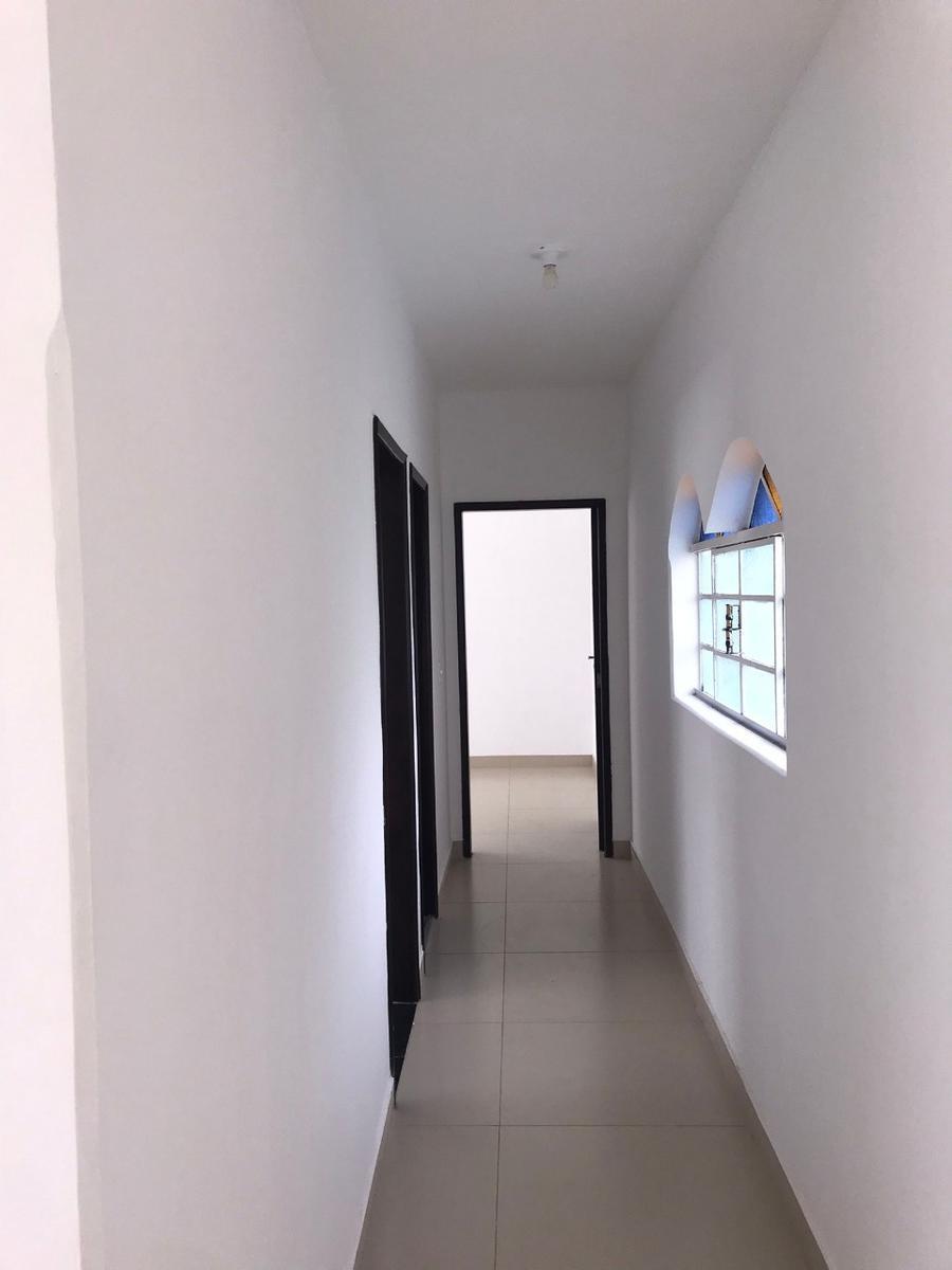 Casa, Santa Cruz, 2 Quartos, 0 Vaga