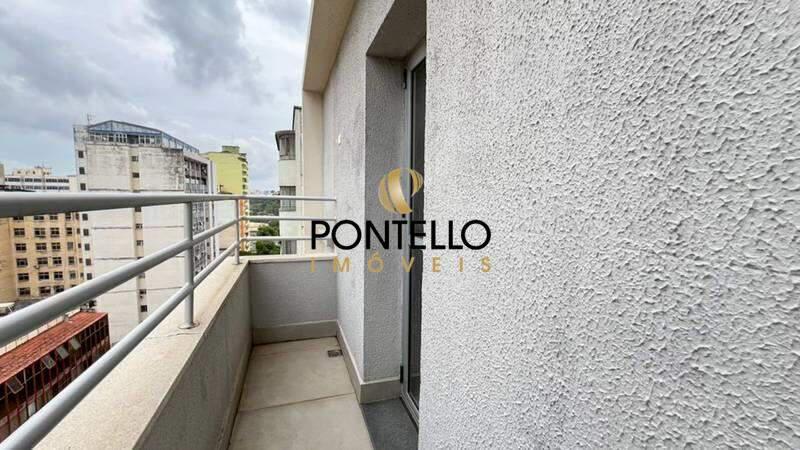 Cobertura, Centro, 2 Quartos, 0 Vaga, 4 Suítes