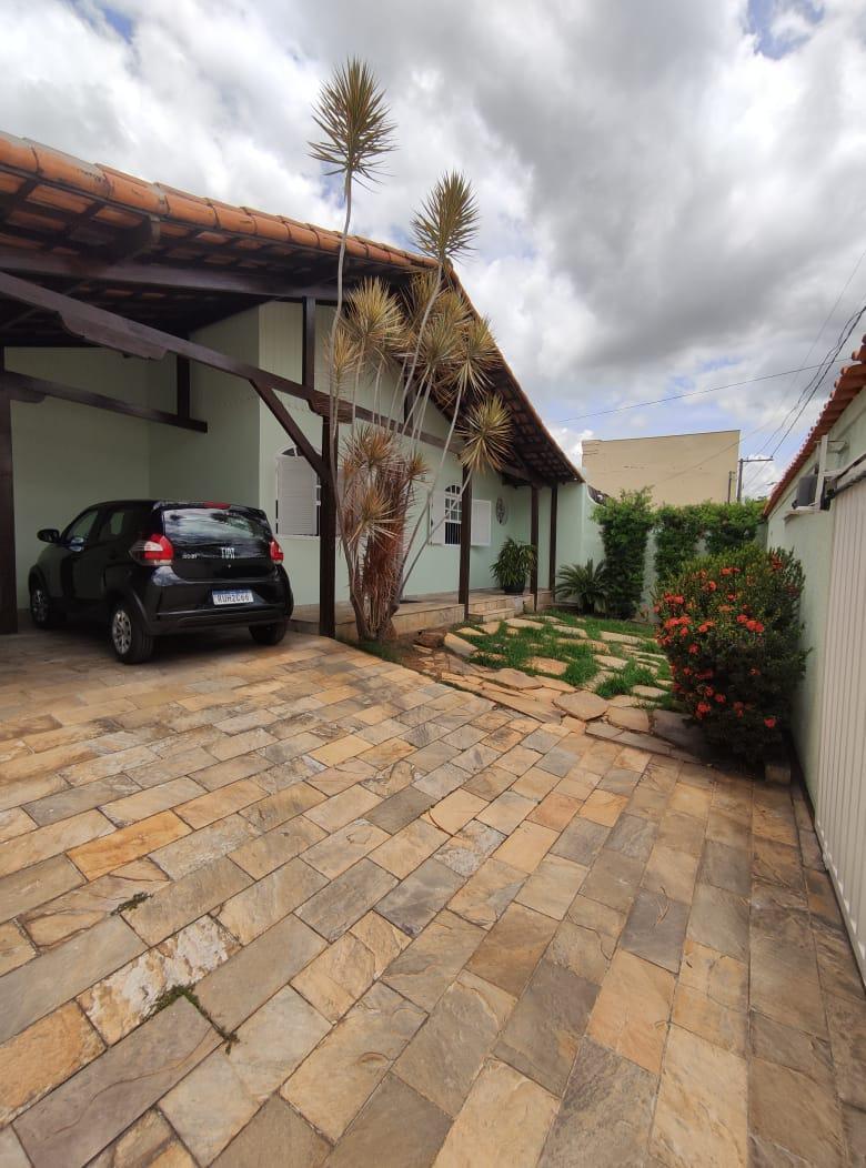 Casa, Alípio de Melo, 5 Quartos, 4 Vagas, 2 Suítes