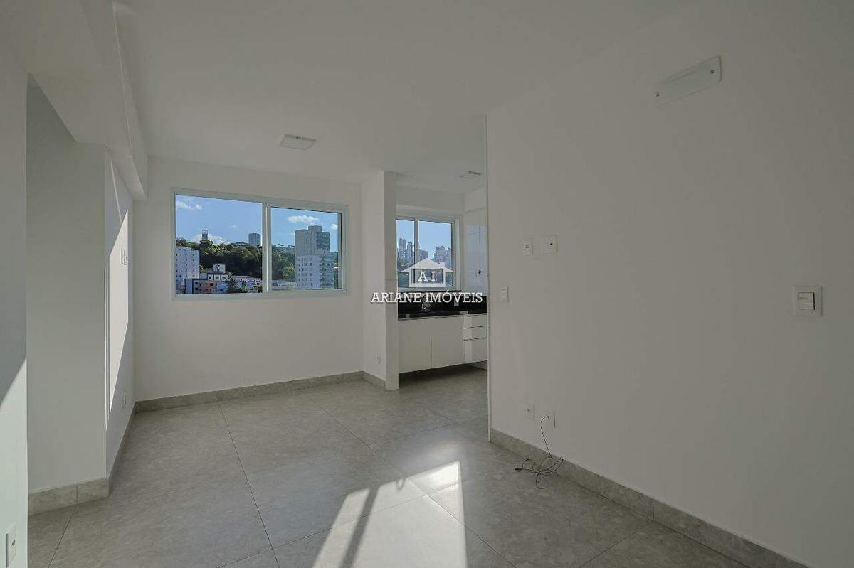 Apartamento, Vila Paris, 2 Quartos, 0 Vaga, 2 Suítes