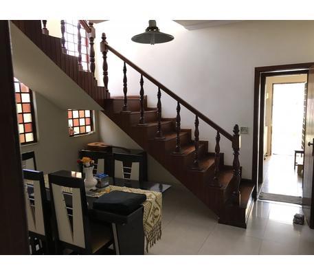 Casa, Serrano, 5 Quartos, 4 Vagas, 1 Suíte