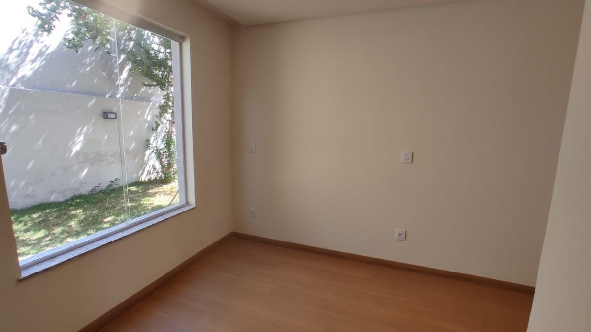 Casa, Santa Rosa, 3 Quartos, 4 Vagas, 1 Suíte