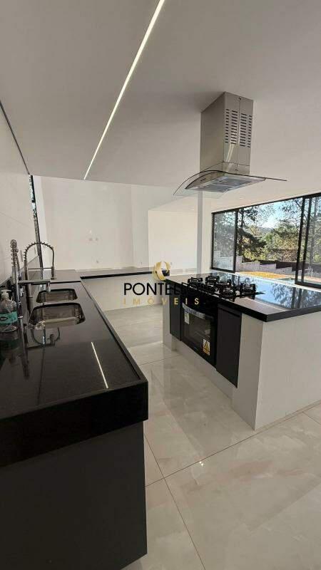 Casa, Alphaville, 4 Quartos, 4 Vagas, 4 Suítes