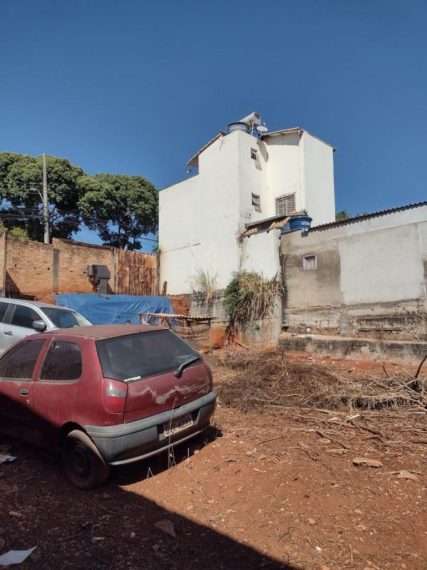 Lote, Universitário, 0 Quarto, 0 Vaga