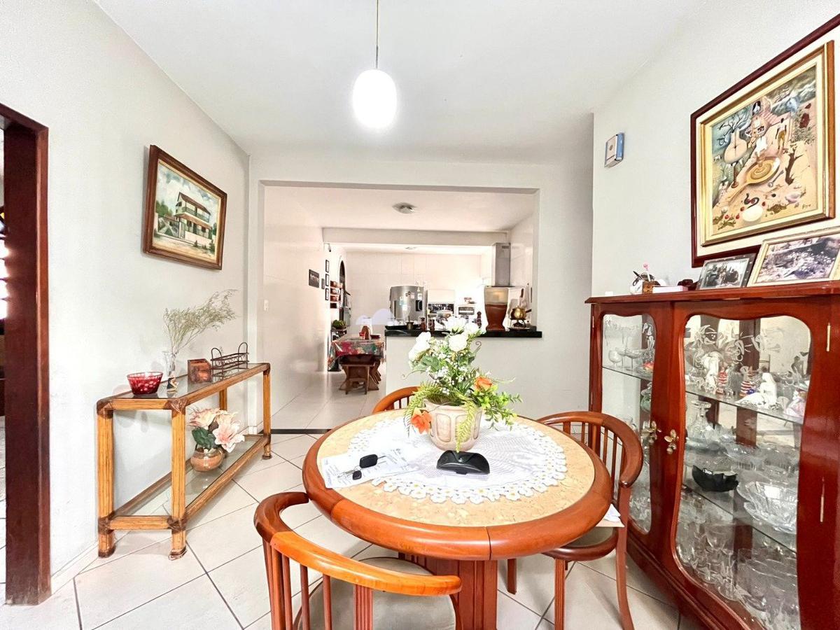 Casa, Liberdade, 5 Quartos, 4 Vagas, 2 Suítes