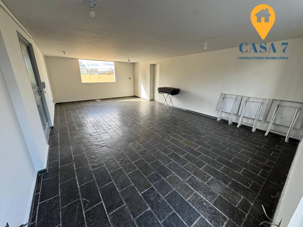 Apartamento, Sagrada Família, 2 Quartos, 1 Vaga