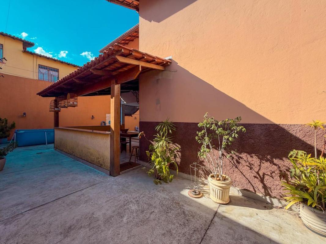 Casa, Alto dos Pinheiros, 4 Quartos, 4 Vagas, 1 Suíte