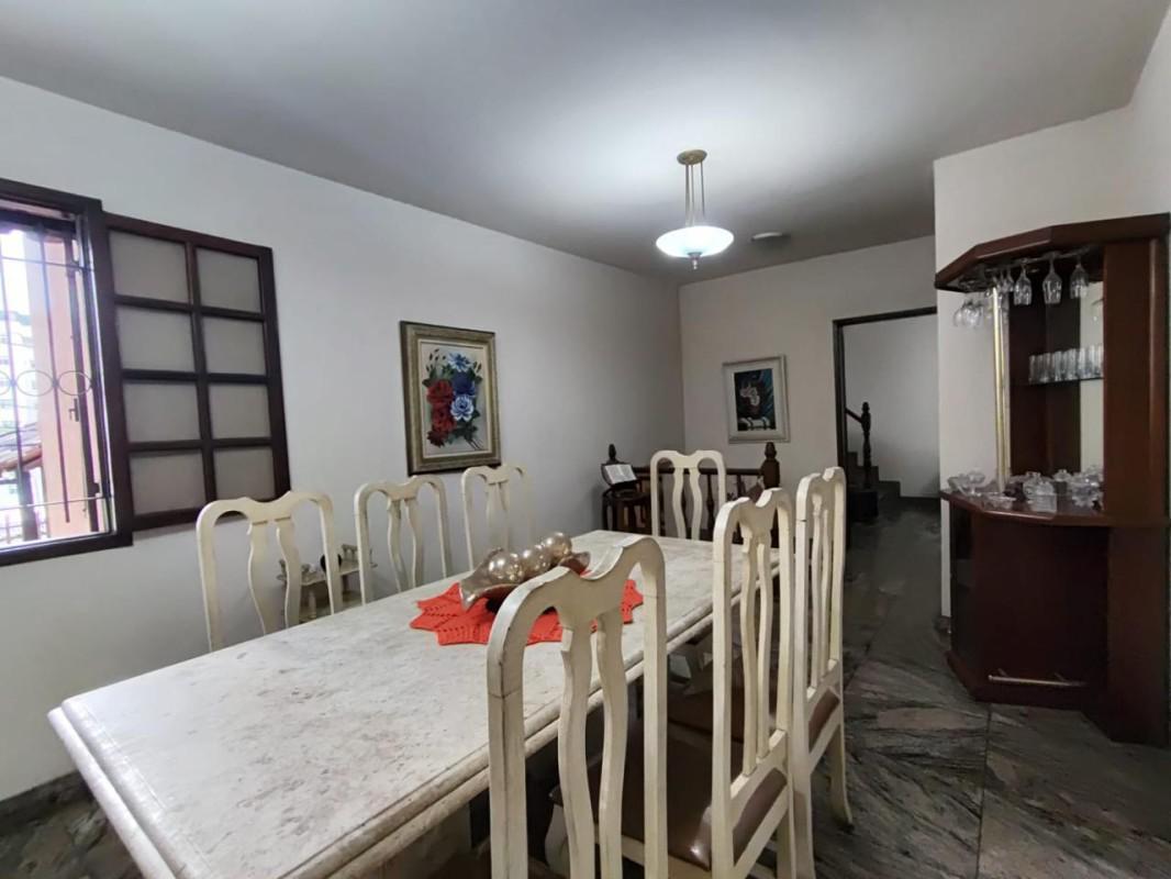Casa, Conjunto Califórnia, 3 Quartos, 3 Vagas, 2 Suítes