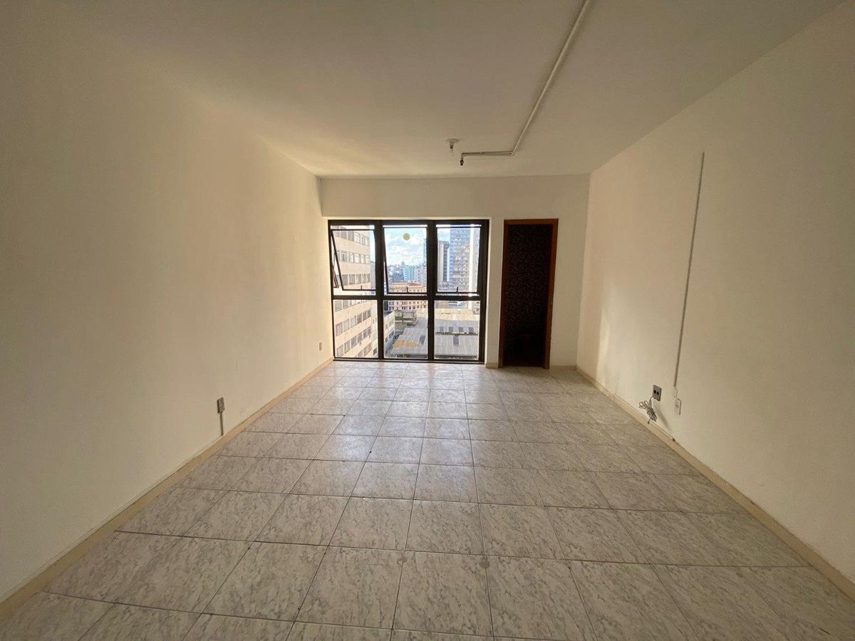 Sala, Centro, 0 Quarto, 0 Vaga