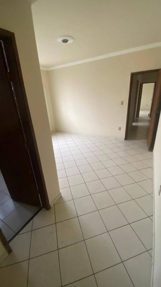 Apartamento, Caladinho, 3 Quartos, 1 Vaga, 1 Suíte