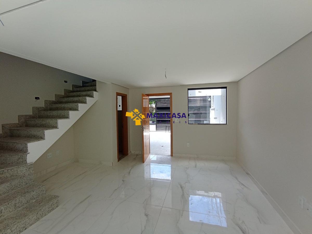 Casa, Santa Mônica, 3 Quartos, 2 Vagas, 1 Suíte