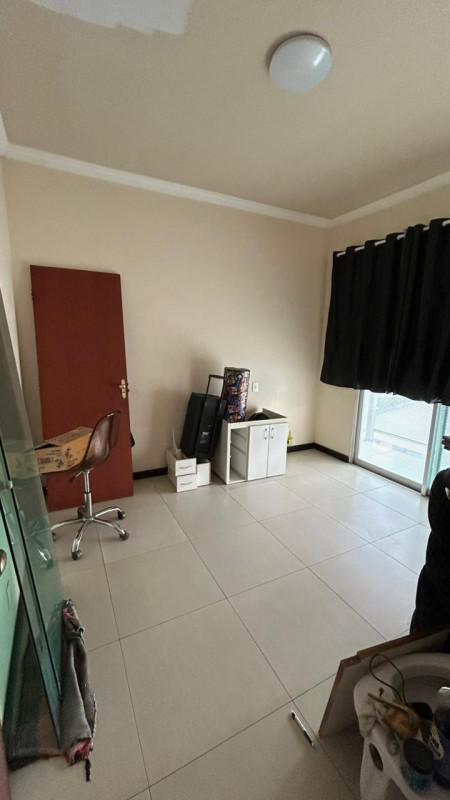 Casa, Cabral, 3 Quartos, 5 Vagas, 1 Suíte