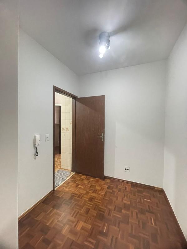 Apartamento, Sagrada Família, 3 Quartos, 2 Vagas, 1 Suíte