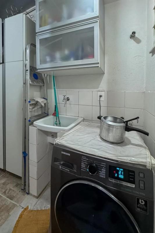 Casa, Fernão Dias, 2 Quartos, 1 Vaga