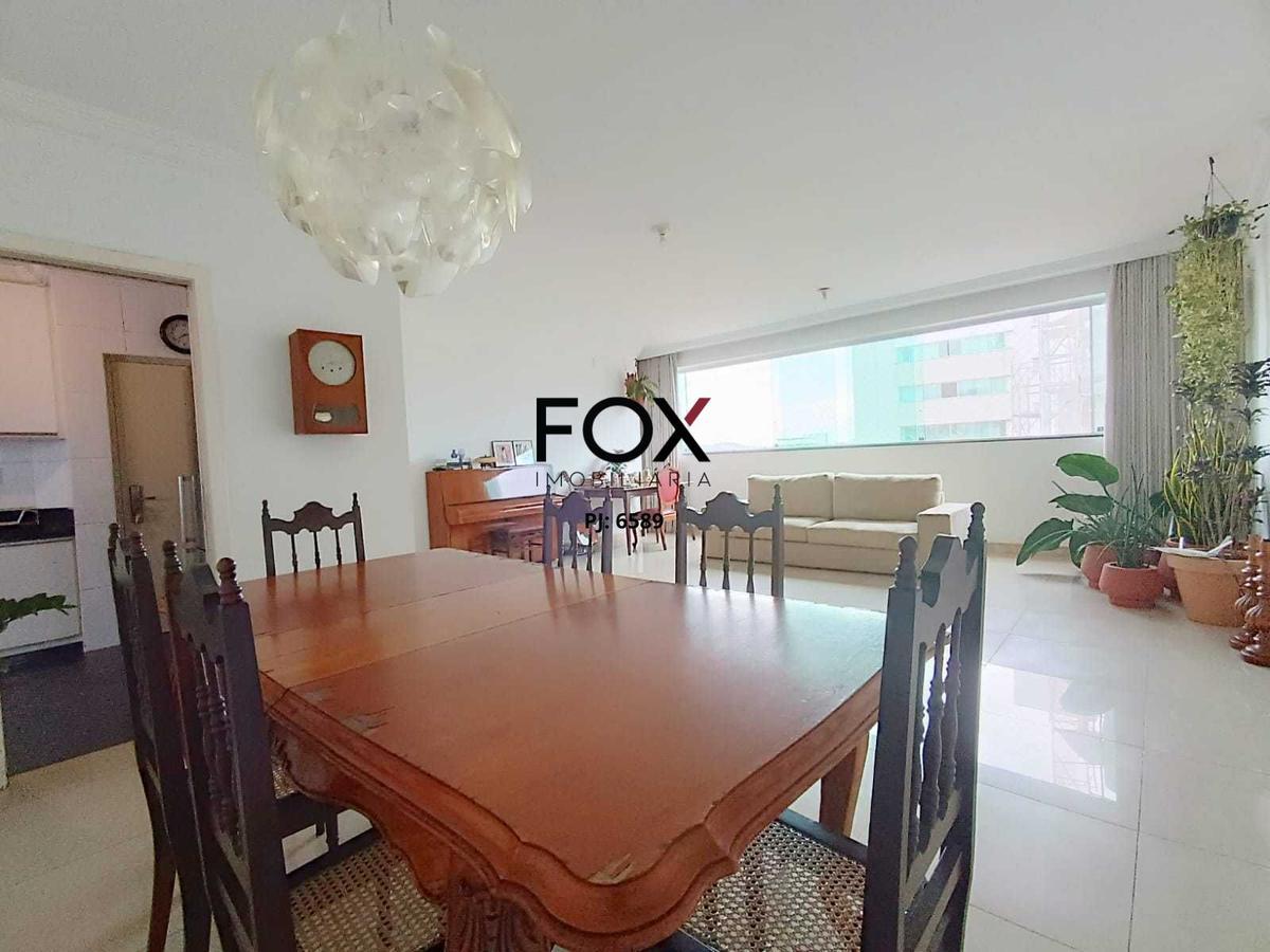 Apartamento, Jaraguá, 4 Quartos, 3 Vagas, 2 Suítes