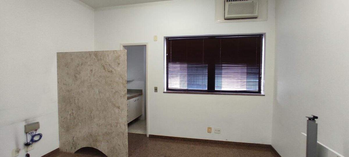 Sala, Funcionários, 0 Quarto, 1 Vaga