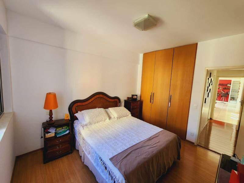 Apartamento, Funcionários, 4 Quartos, 2 Vagas, 1 Suíte