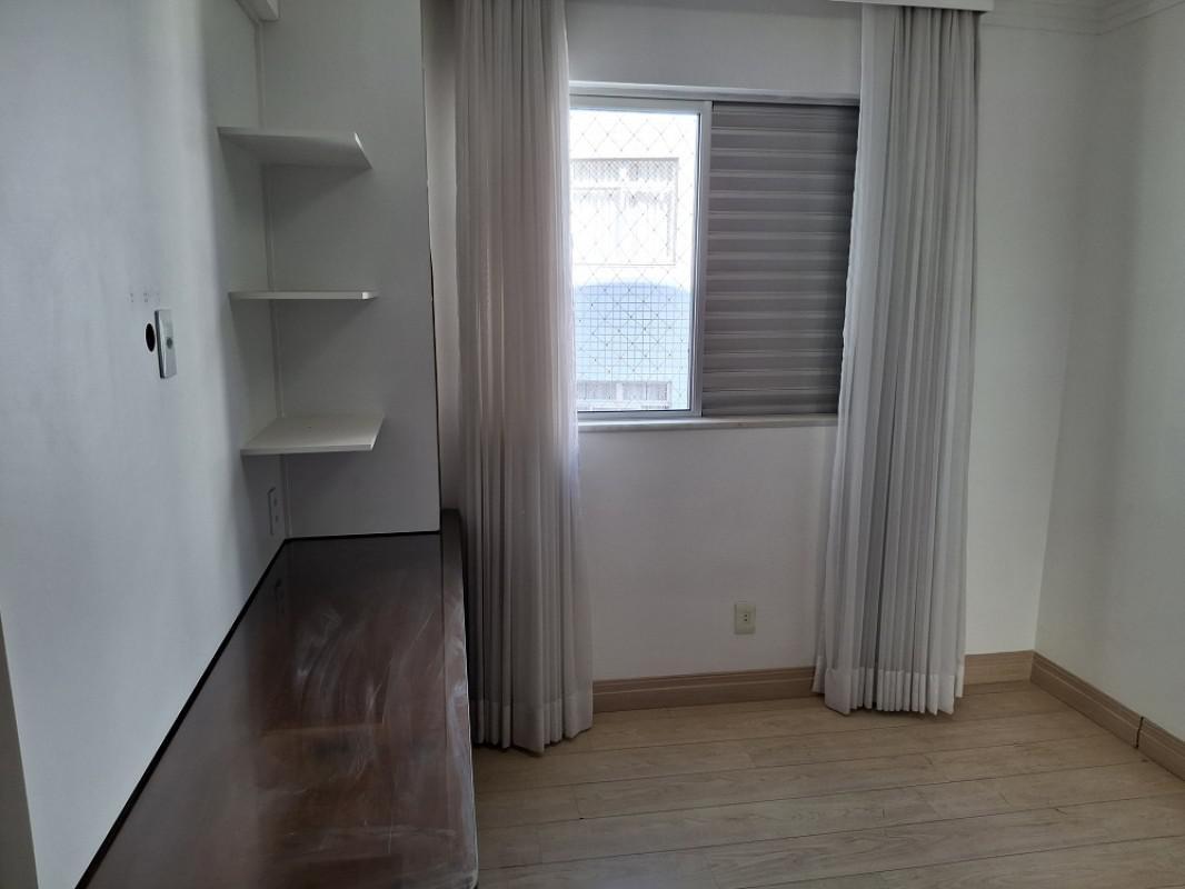 Apartamento, Estoril, 3 Quartos, 2 Vagas, 1 Suíte