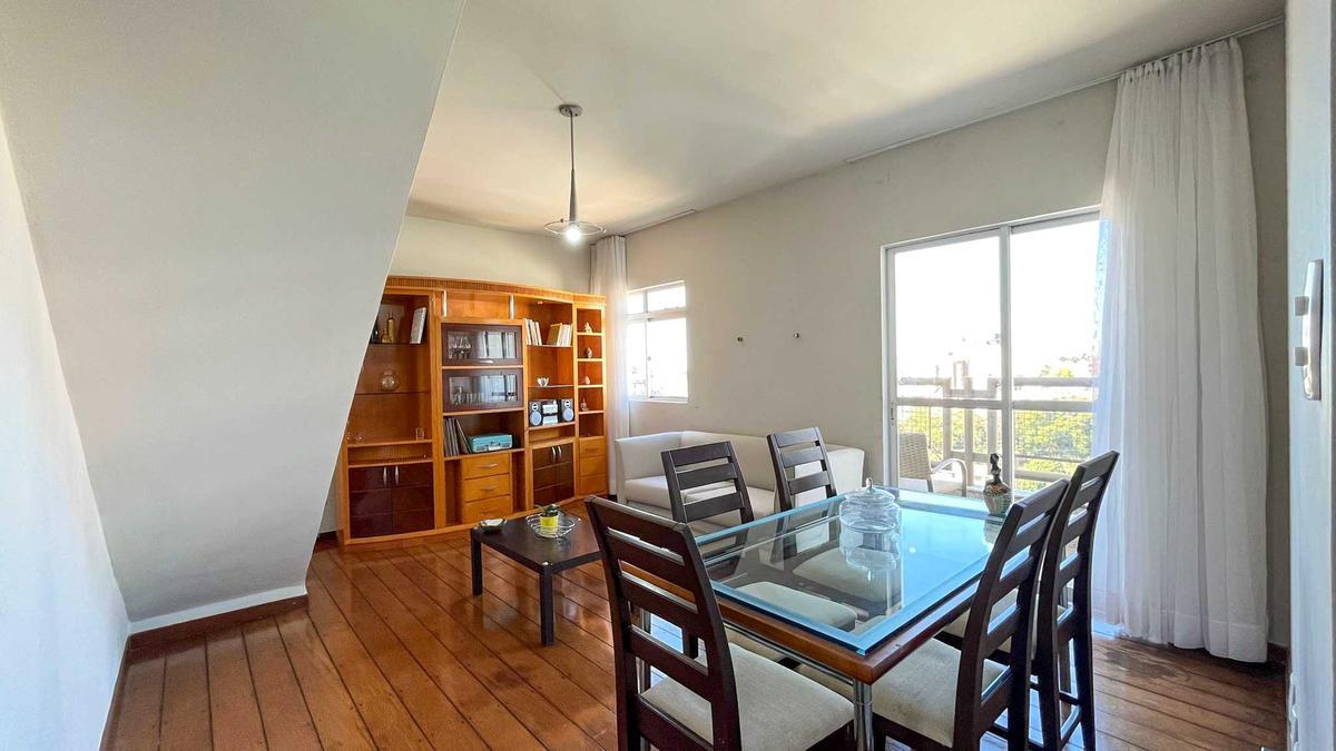 Cobertura, Luxemburgo, 4 Quartos, 2 Vagas, 1 Suíte