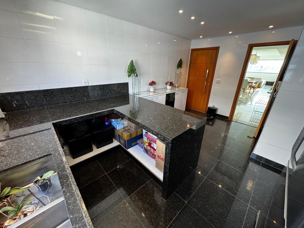 Cobertura, Fernão Dias, 4 Quartos, 4 Vagas, 1 Suíte