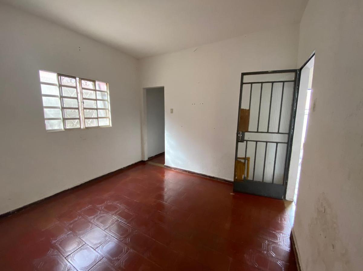 Lote, Monte Castelo, 8 Quartos, 4 Vagas
