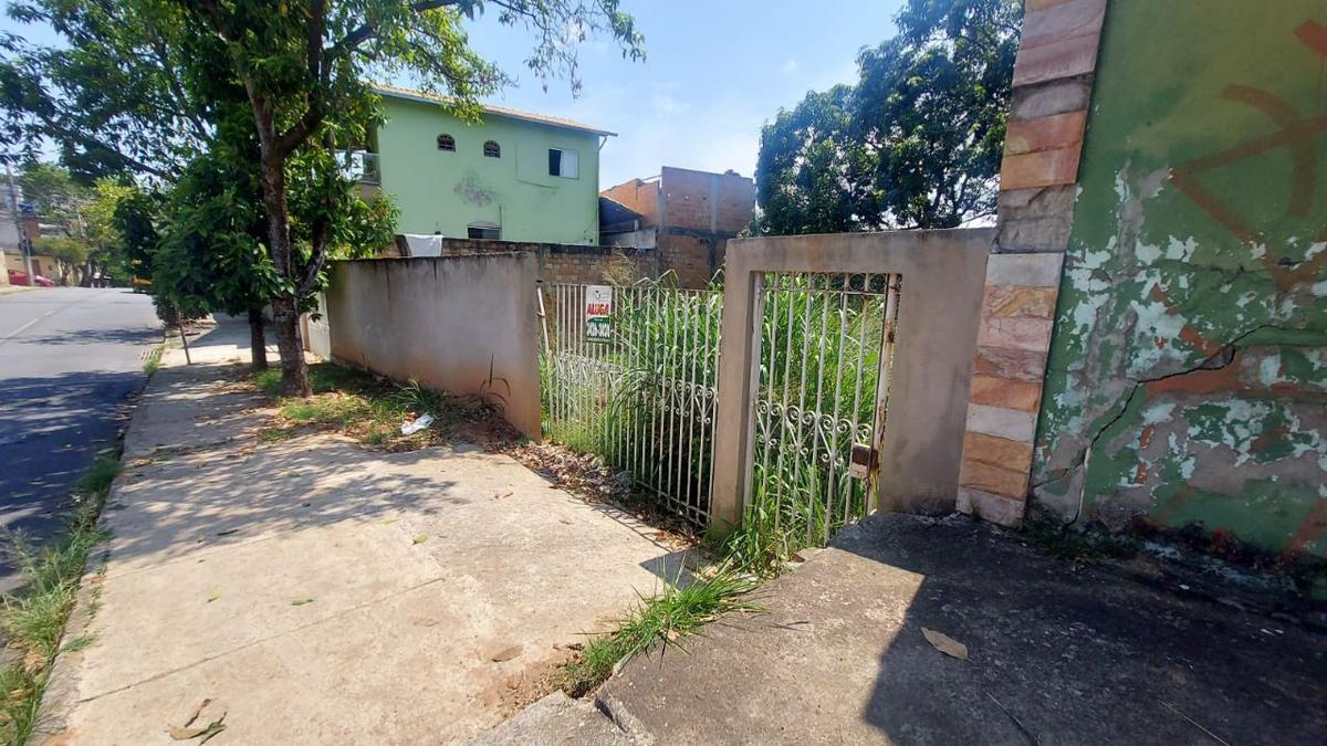 Lote, Santa Cruz, 0 Quarto, 0 Vaga