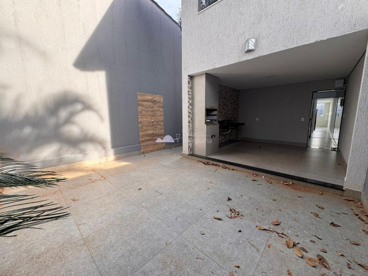 Casa, Trevo, 3 Quartos, 3 Vagas, 2 Suítes