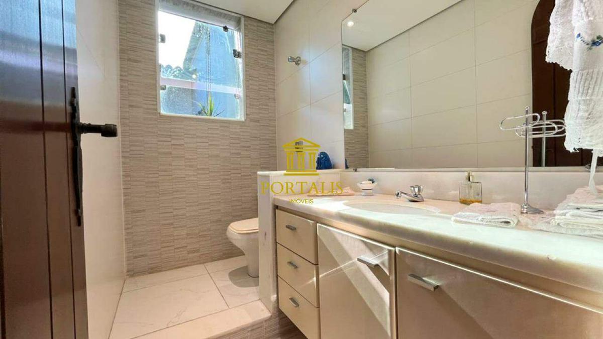 Casa, Cidade Jardim, 5 Quartos, 3 Vagas, 3 Suítes