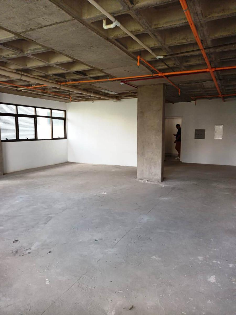 Sala, Savassi, 0 Quarto, 8 Vagas