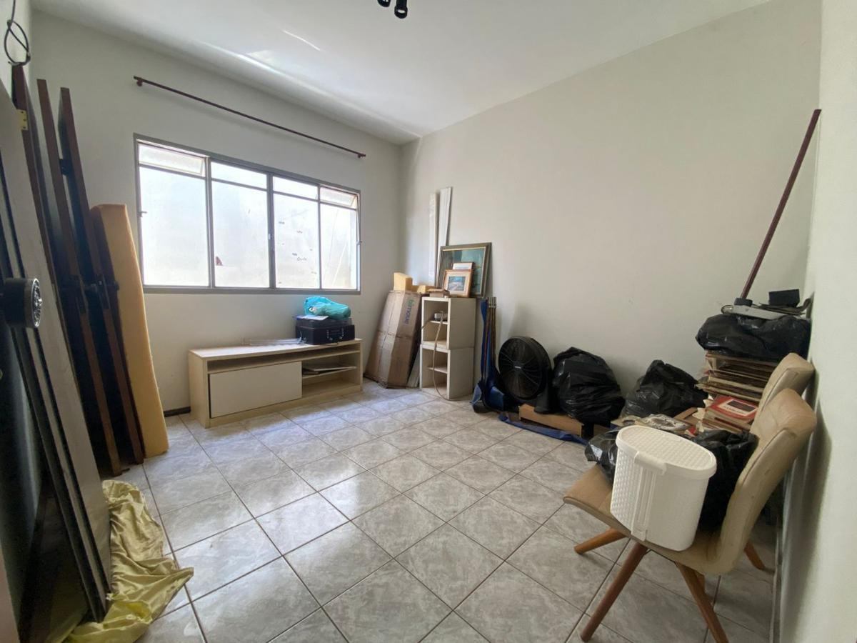 Apartamento, Centro, 5 Quartos, 0 Vaga, 1 Suíte