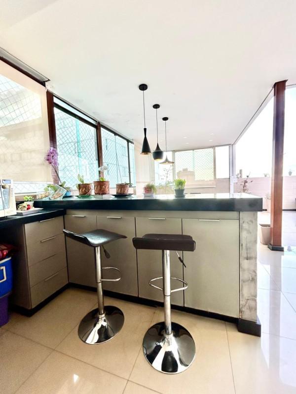 Cobertura, Castelo, 4 Quartos, 2 Vagas, 1 Suíte