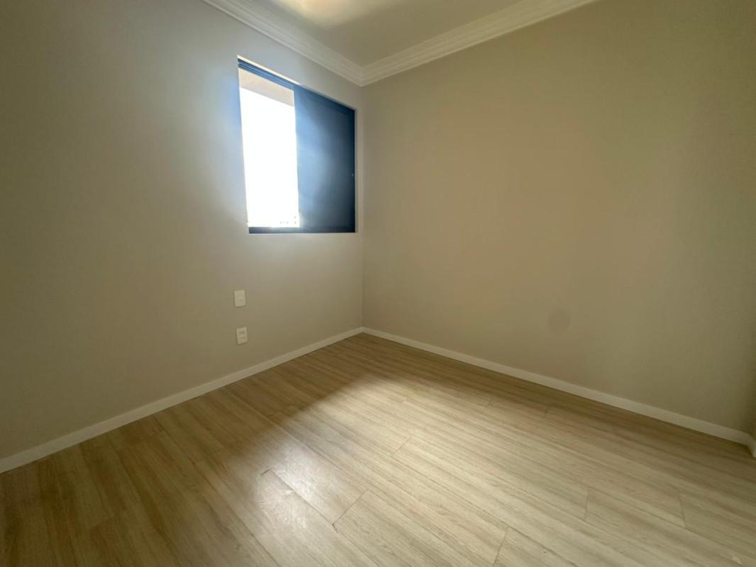 Apartamento, Sagrada Família, 3 Quartos, 2 Vagas, 1 Suíte