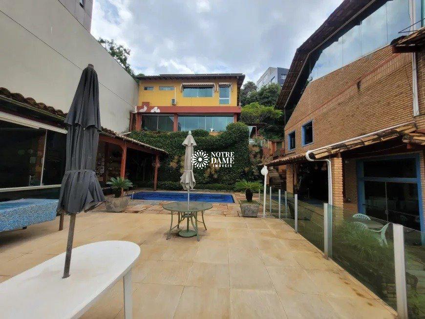Casa, Santa Lúcia, 10 Quartos, 5 Vagas, 2 Suítes