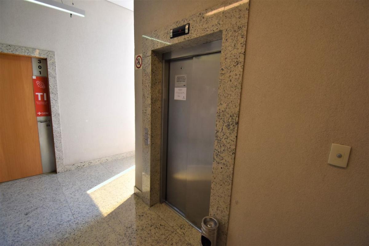 Sala, São José, 0 Quarto, 1 Vaga