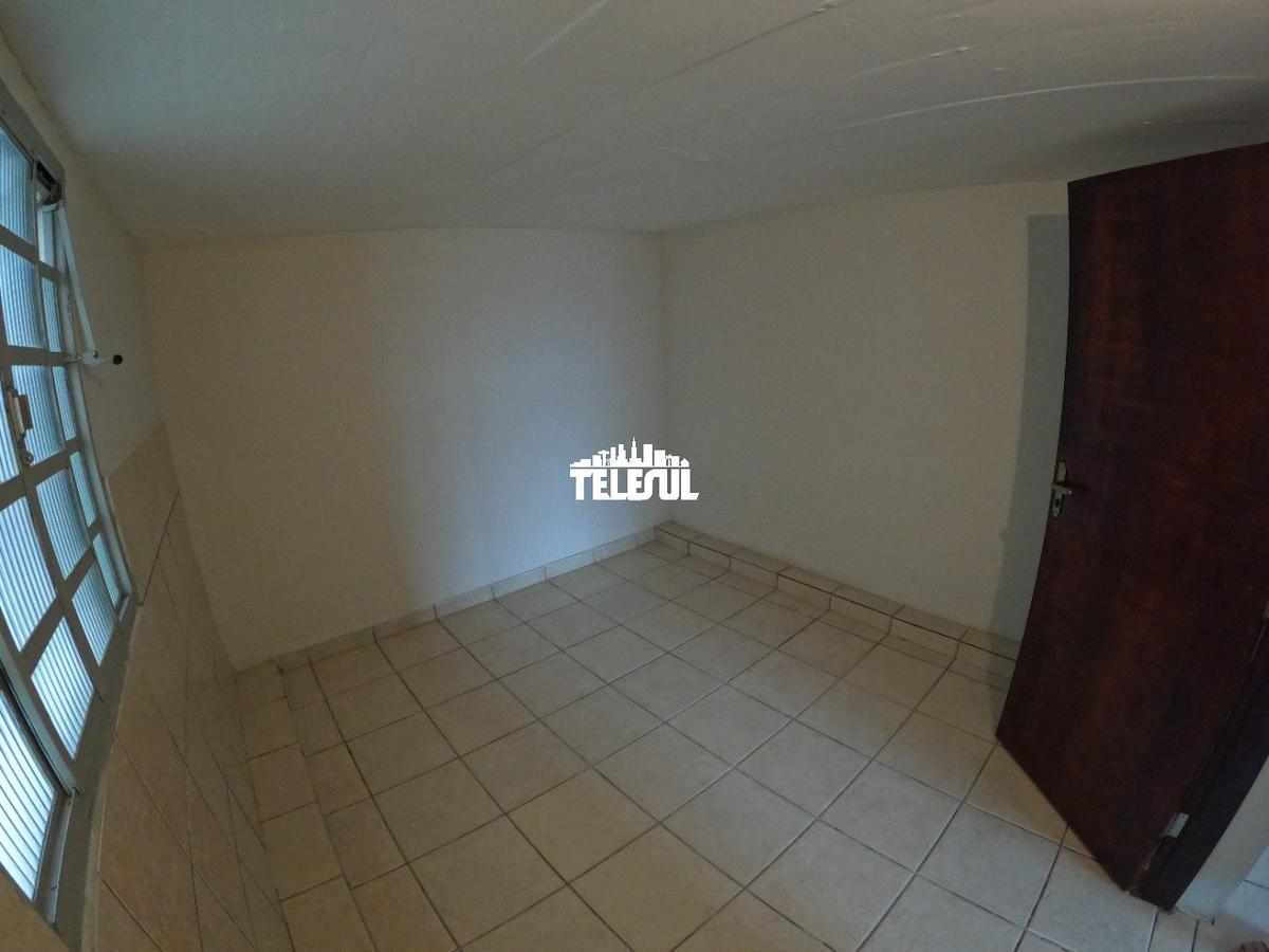 Casa, Centro, 2 Quartos, 0 Vaga