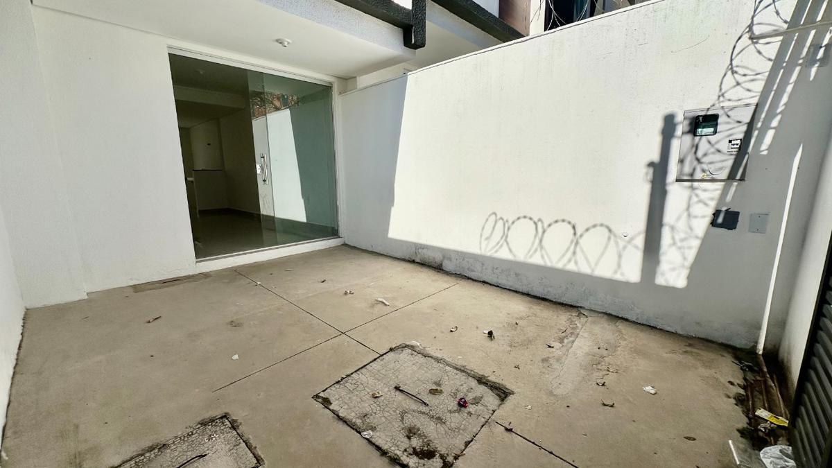 Casa, Piratininga (venda Nova), 2 Quartos, 1 Vaga, 2 Suítes