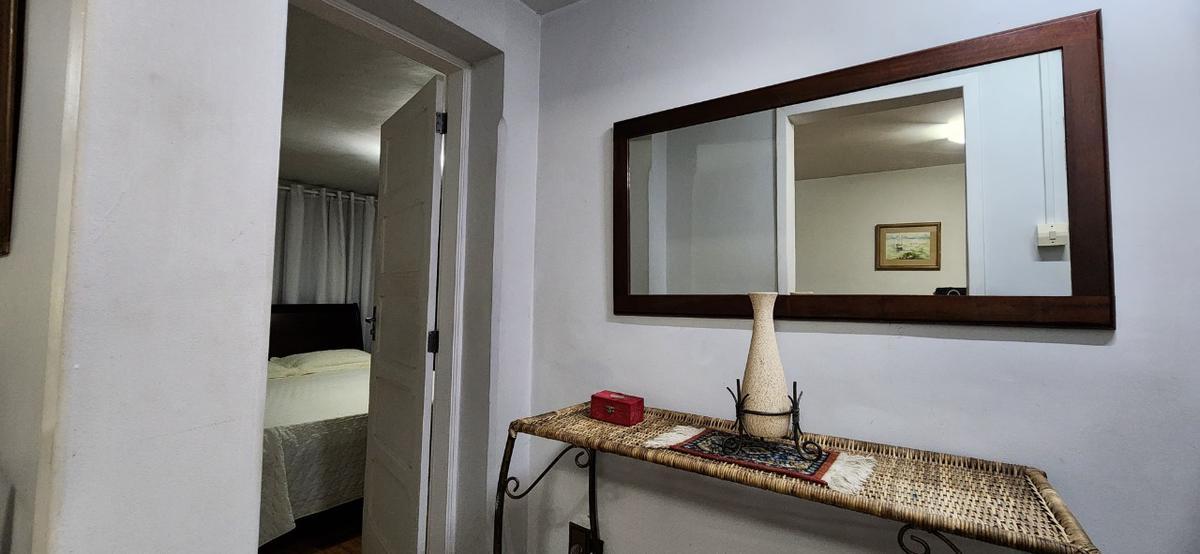 Casa, Funcionários, 11 Quartos, 3 Vagas