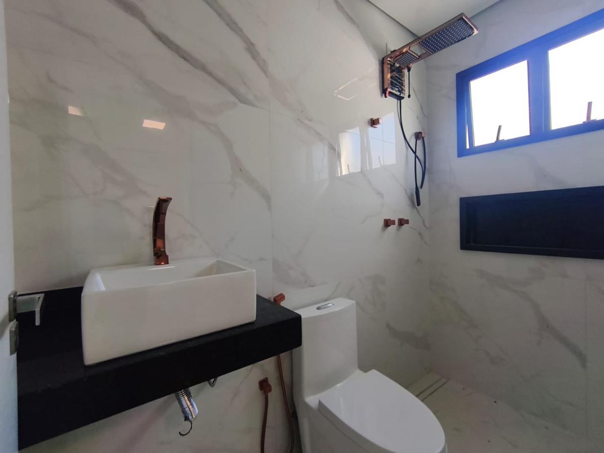 Casa, Trevo, 4 Quartos, 4 Vagas, 3 Suítes