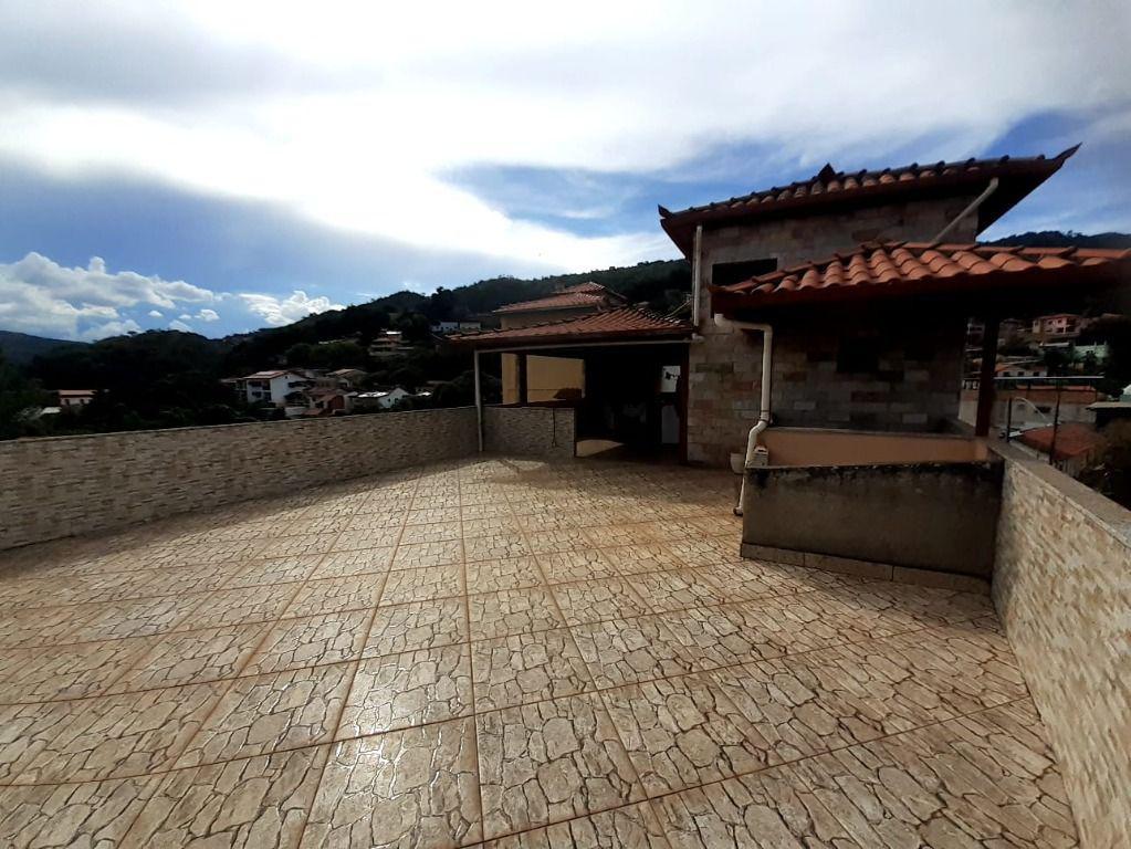 Casa, Centro, 4 Quartos, 4 Vagas, 3 Suítes