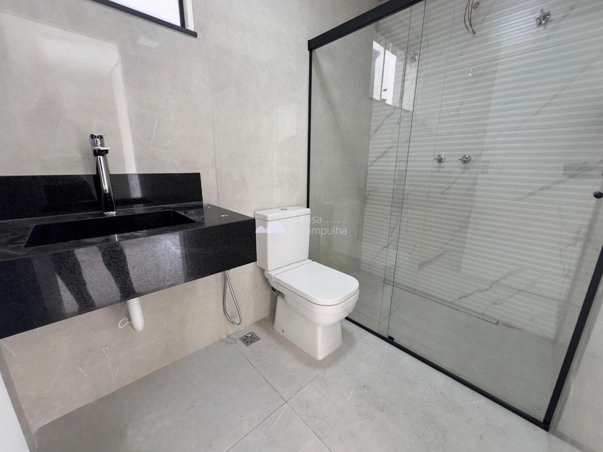 Casa, Trevo, 4 Quartos, 4 Vagas, 1 Suíte