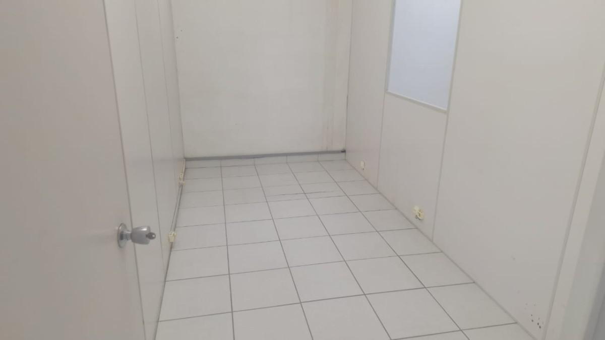 Sala, São Salvador, 0 Quarto, 0 Vaga