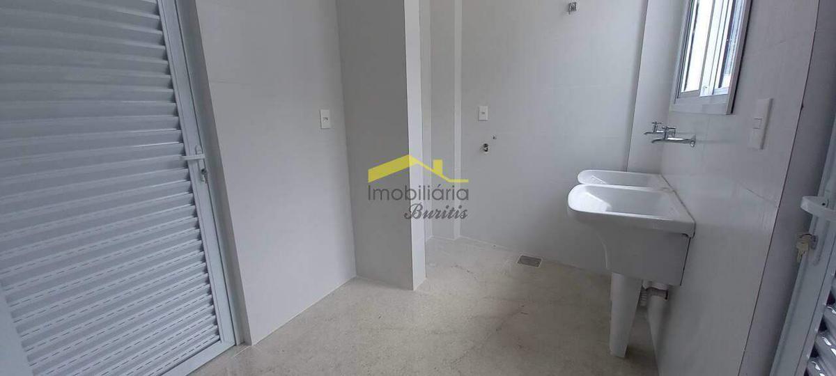 Casa em Condomínio, Buritis, 4 Quartos, 3 Vagas, 4 Suítes