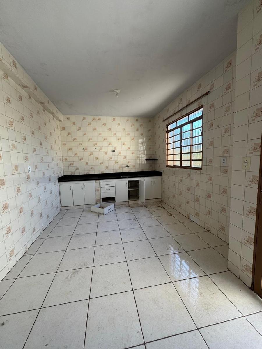 Casa, Céu Azul, 3 Quartos, 3 Vagas, 2 Suítes