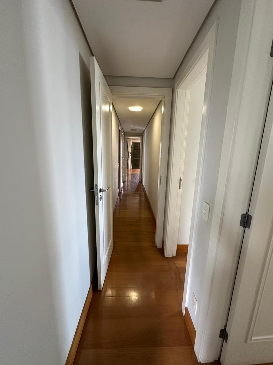 Apartamento, Funcionários, 4 Quartos, 3 Vagas, 2 Suítes