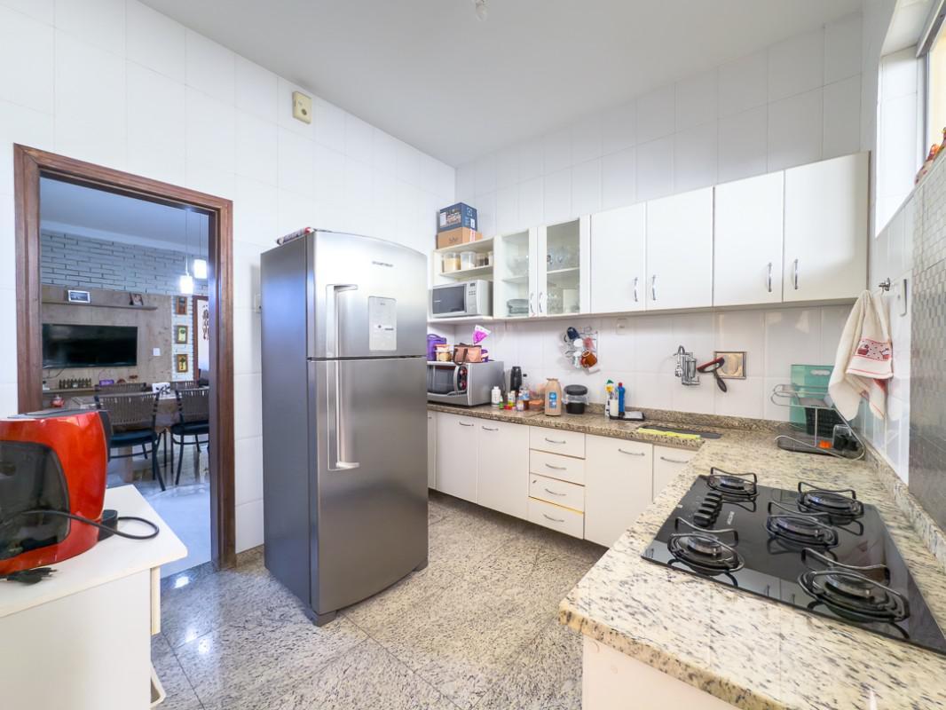 Casa, Renascença, 4 Quartos, 2 Vagas, 1 Suíte